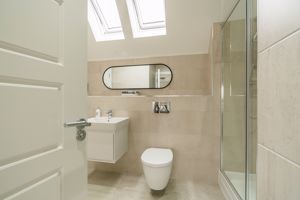 En-Suite- click for photo gallery